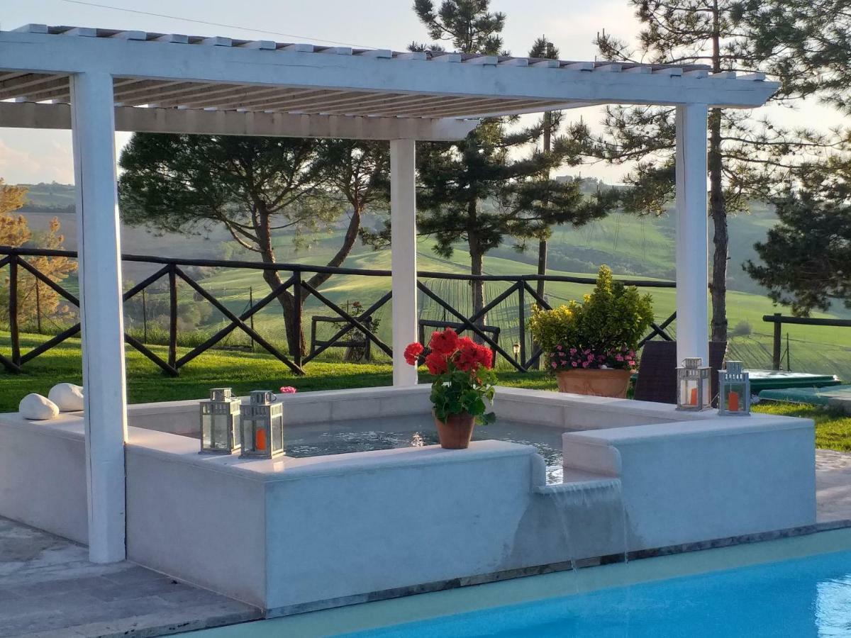 Le Maracla Country House Iesi Εξωτερικό φωτογραφία
