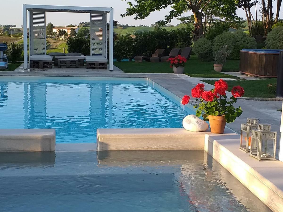 Le Maracla Country House Iesi Εξωτερικό φωτογραφία