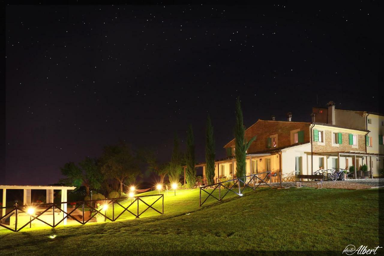 Le Maracla Country House Iesi Εξωτερικό φωτογραφία