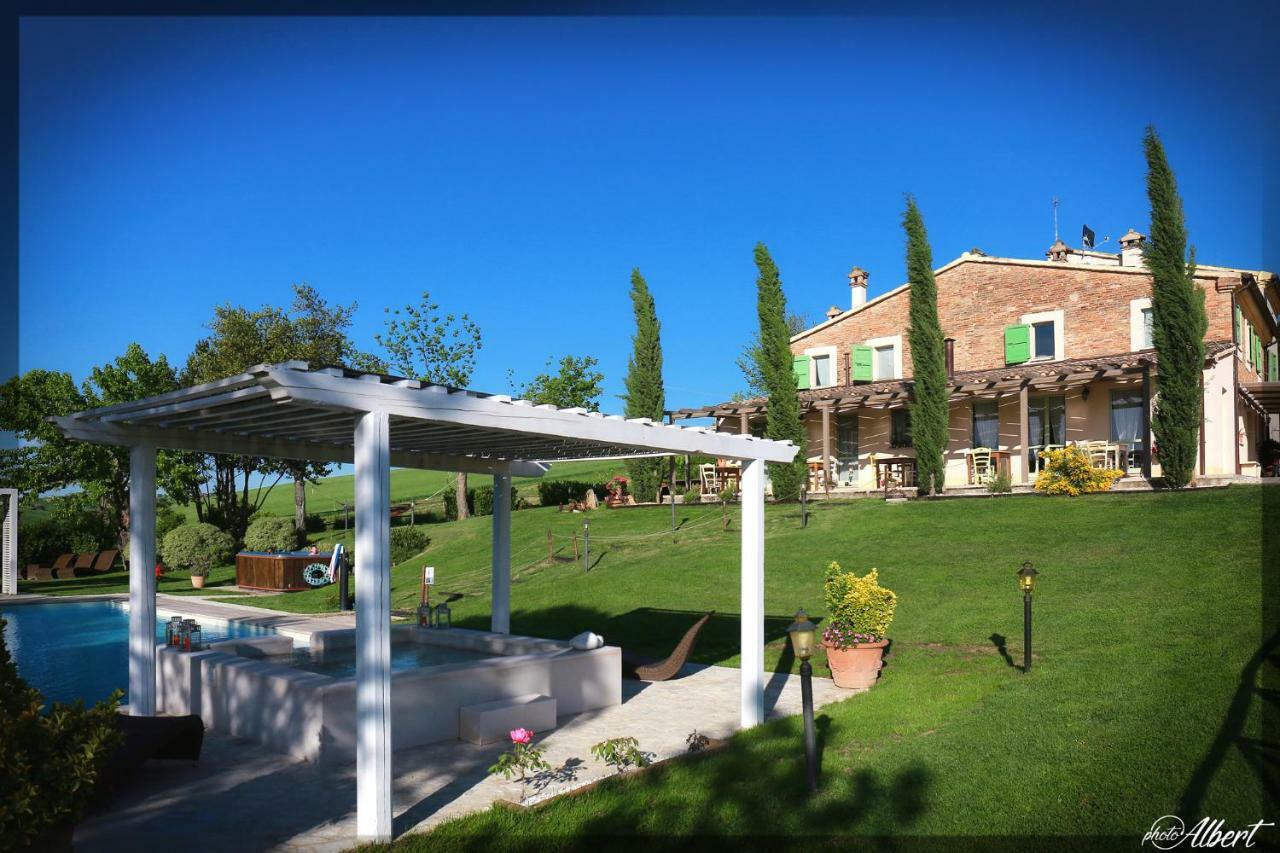 Le Maracla Country House Iesi Εξωτερικό φωτογραφία