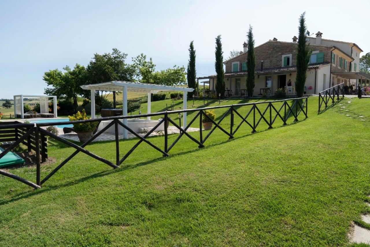 Le Maracla Country House Iesi Εξωτερικό φωτογραφία