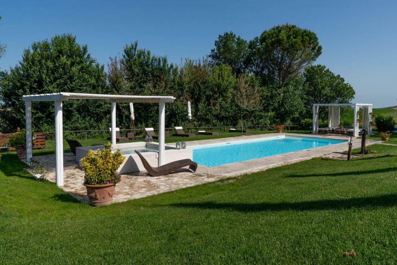 Le Maracla Country House Iesi Εξωτερικό φωτογραφία