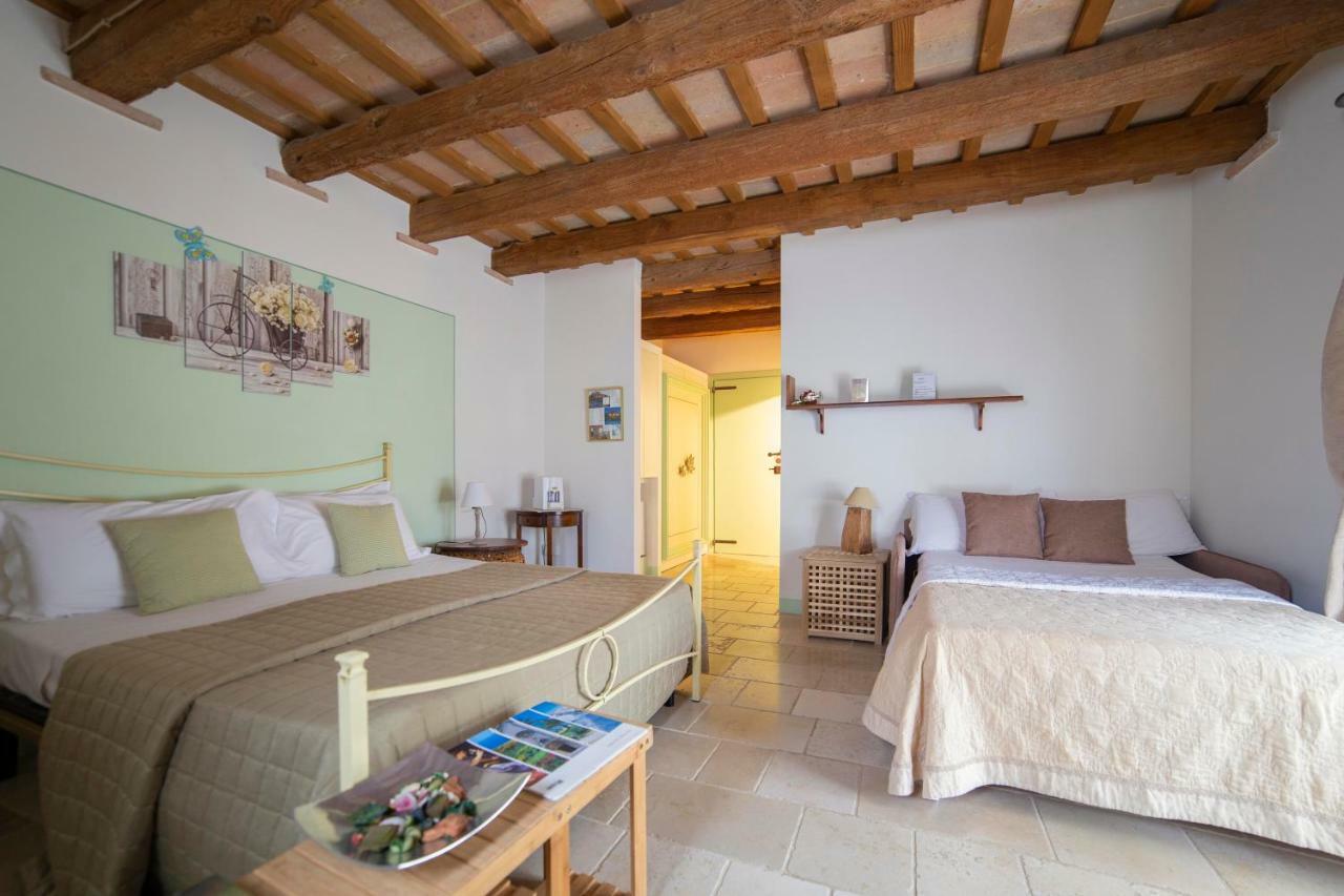 Le Maracla Country House Iesi Εξωτερικό φωτογραφία