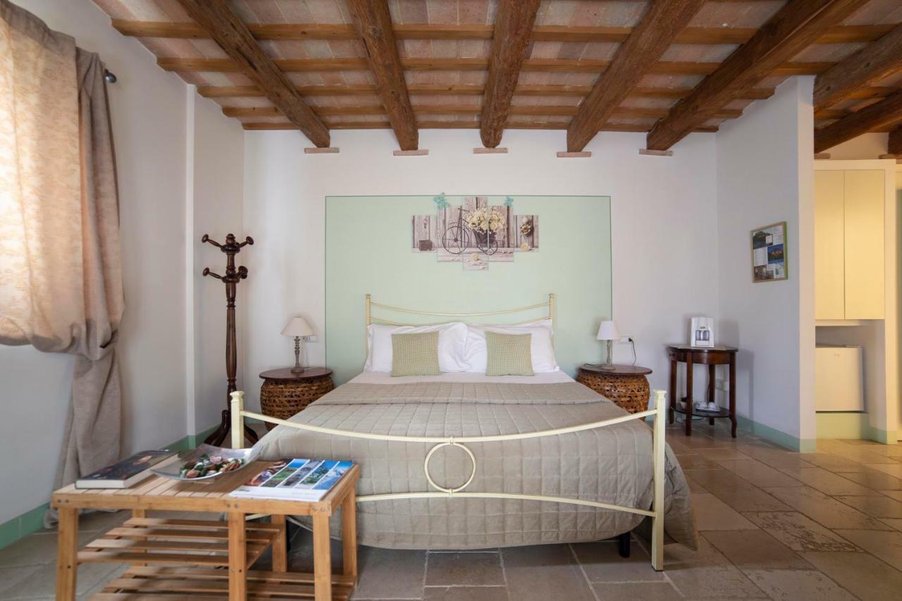 Le Maracla Country House Iesi Εξωτερικό φωτογραφία