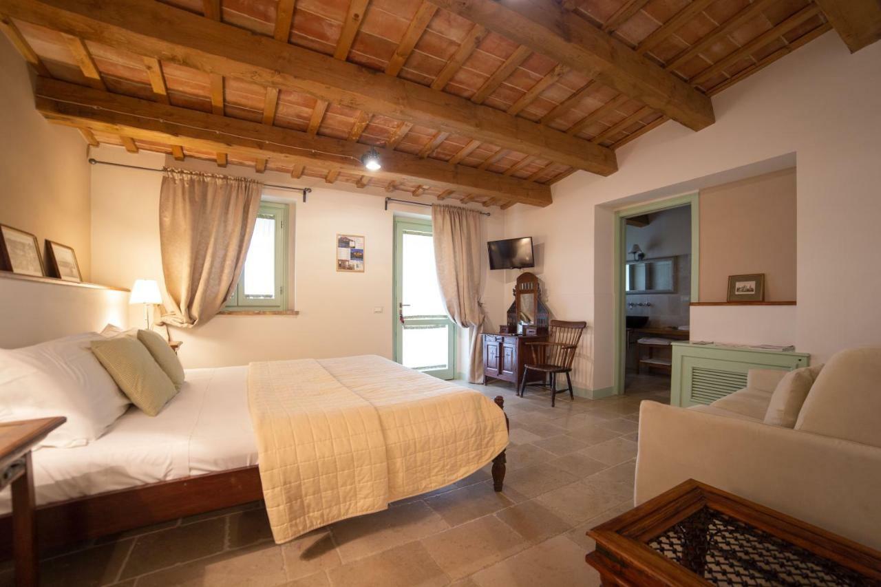 Le Maracla Country House Iesi Εξωτερικό φωτογραφία