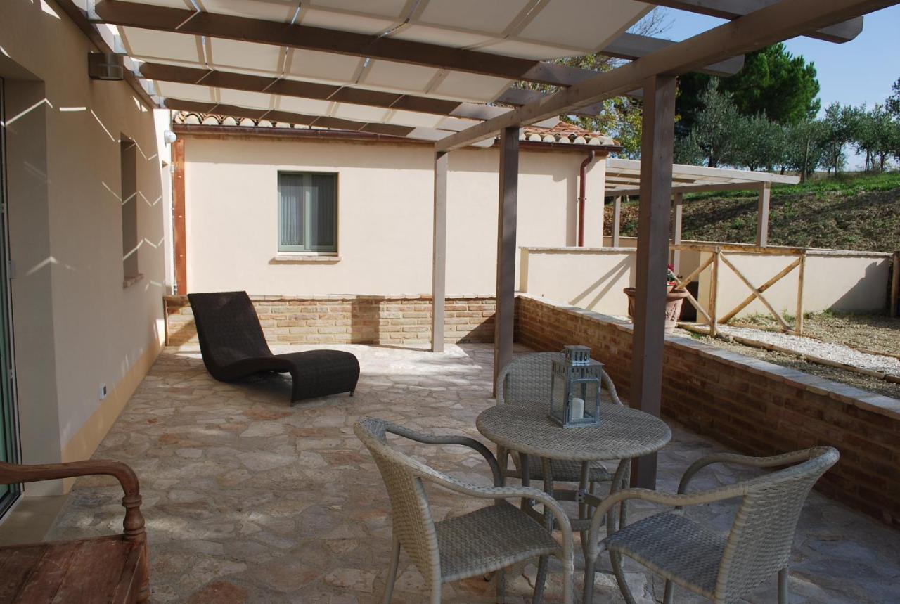 Le Maracla Country House Iesi Δωμάτιο φωτογραφία
